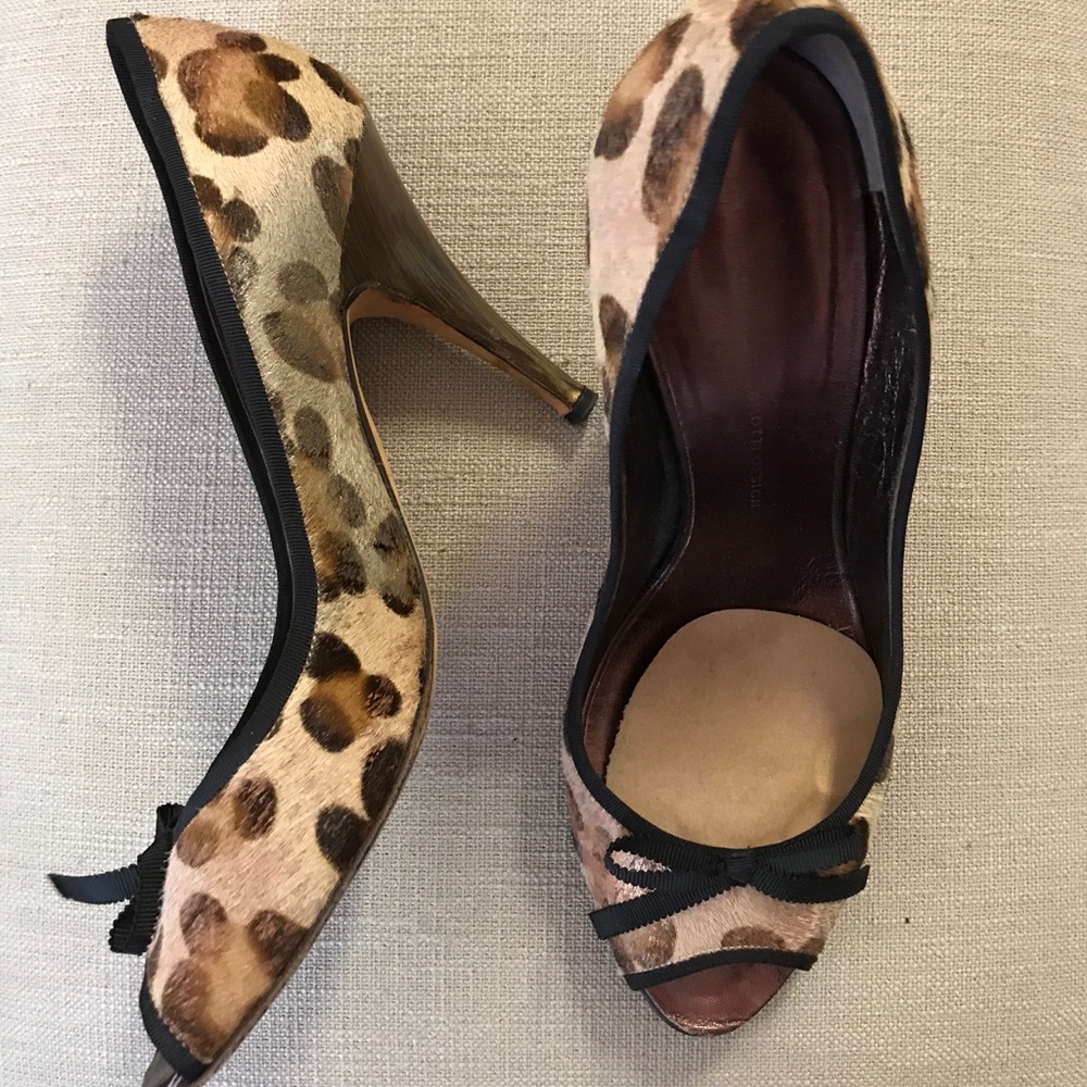Giuseppe Zanotti (made in Italy) pumps.